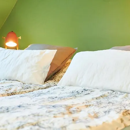 Studio Fur 2 Personen Ca 26 M In Springiersbach, Rheinland-pfalz Moseleifel Bengel
